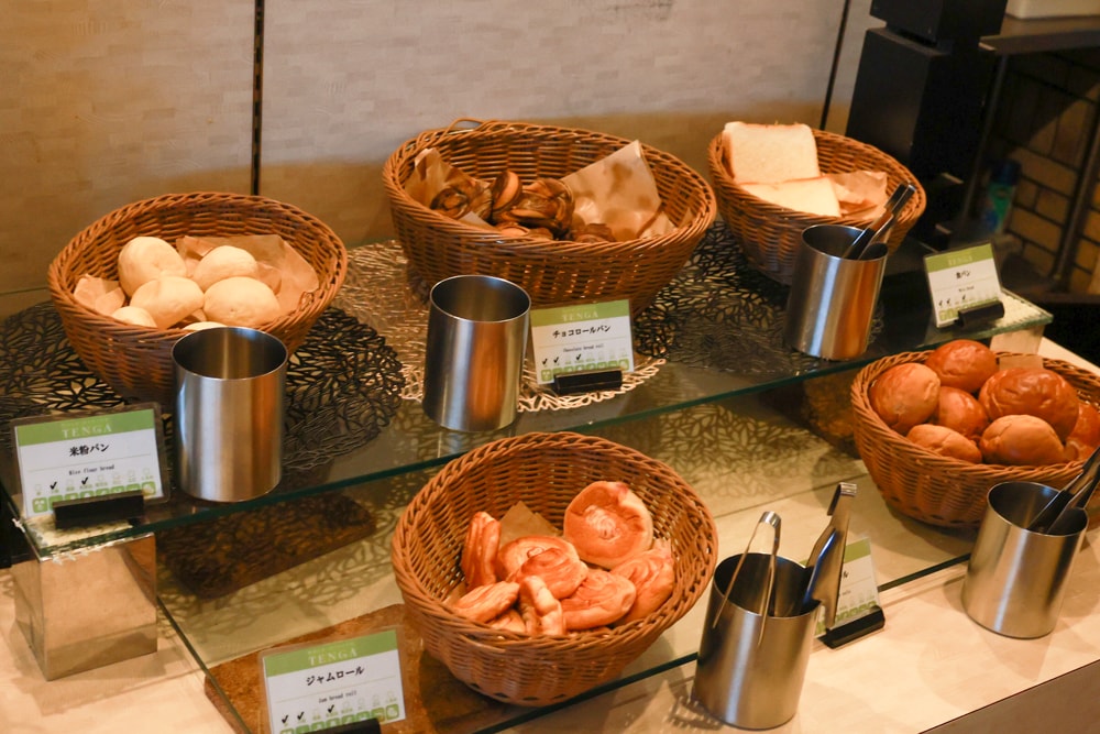 北海道阿寒湖飯店推薦｜阿寒遊久之里鶴雅。泡湯、美食與湖光山色的完美結合、一泊二食、溫泉旅館