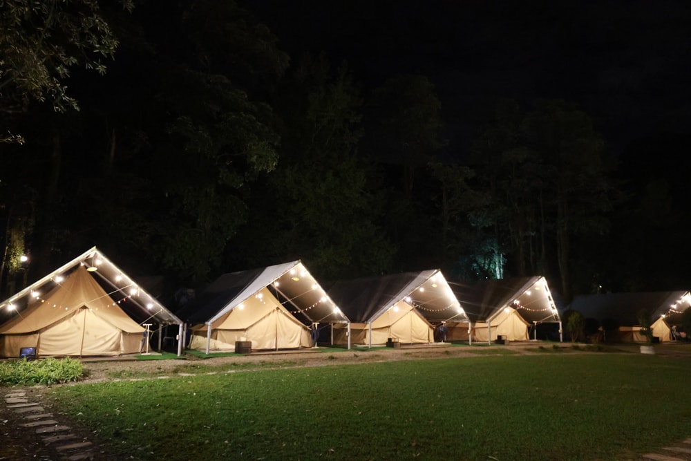 LAPOPO 拉波波村｜基隆豪華露營。一泊三食免裝備、獨立衛浴＋峽谷生態導覽＋寵物友善露營