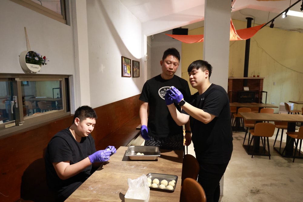 LAPOPO 拉波波村｜基隆豪華露營。一泊三食免裝備、獨立衛浴＋峽谷生態導覽＋寵物友善露營