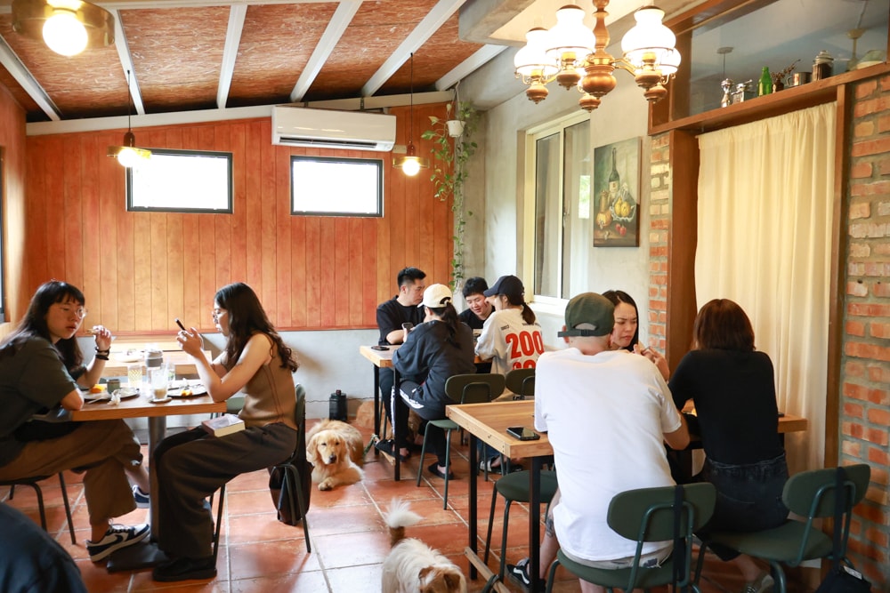 花蓮寵物友善早午餐推薦|穀地 Goody Brunch & Cafe 戰斧豬超嫩、酸種麵包超香!還有店狗露露坐檯! - 第9張圖 花蓮寵物友善早午餐推薦|穀地 Goody Brunch & Cafe 戰斧豬超嫩、酸種麵包超香!還有店狗露露坐檯!
