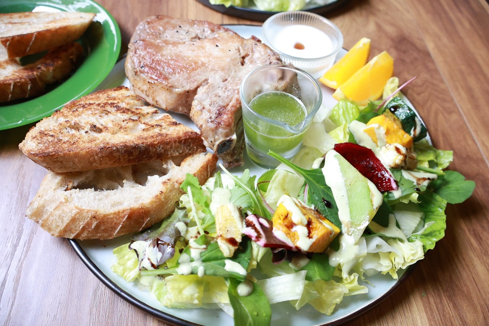 花蓮寵物友善早午餐推薦|穀地 Goody Brunch & Cafe 戰斧豬超嫩、酸種麵包超香!還有店狗露露坐檯! - 第13張圖 花蓮寵物友善早午餐推薦|穀地 Goody Brunch & Cafe 戰斧豬超嫩、酸種麵包超香!還有店狗露露坐檯!