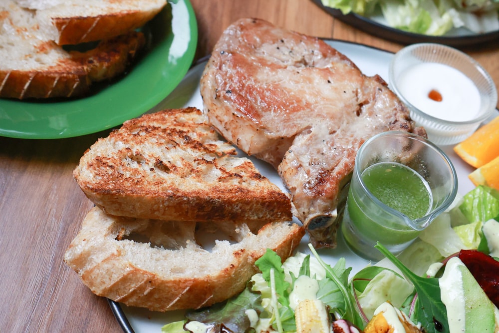 花蓮寵物友善早午餐推薦|穀地 Goody Brunch & Cafe 戰斧豬超嫩、酸種麵包超香!還有店狗露露坐檯! - 第15張圖 花蓮寵物友善早午餐推薦|穀地 Goody Brunch & Cafe 戰斧豬超嫩、酸種麵包超香!還有店狗露露坐檯!