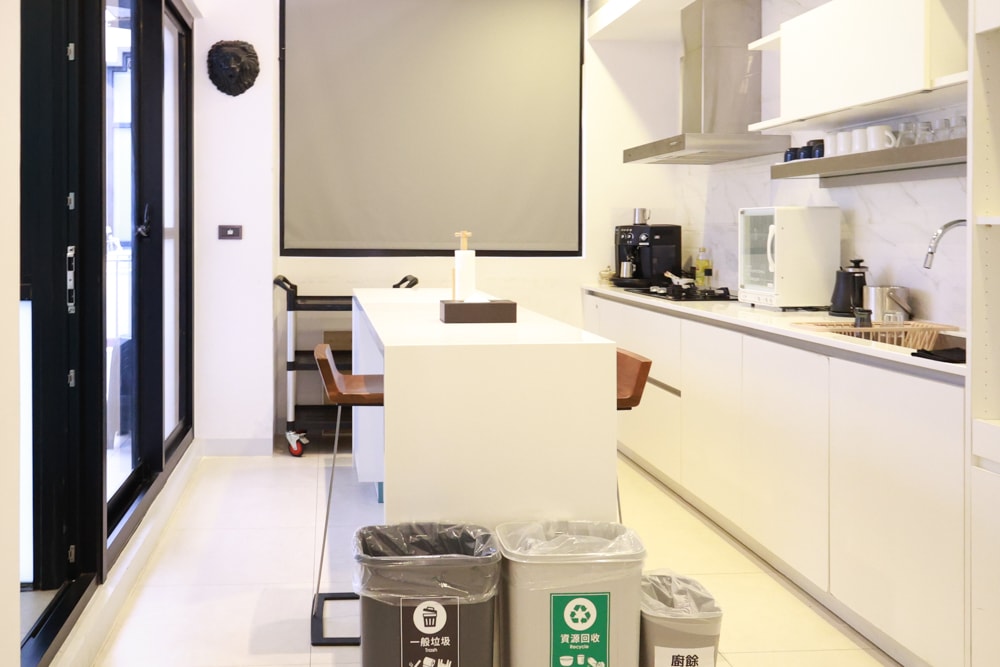 台南安平|禾也‧香格Villa民宿。歐風浪漫藝術、寵物親子友善、一整棟包下來最舒服!! - 第32張圖 台南安平|禾也‧香格Villa民宿。歐風浪漫藝術、寵物親子友善、一整棟包下來最舒服!!