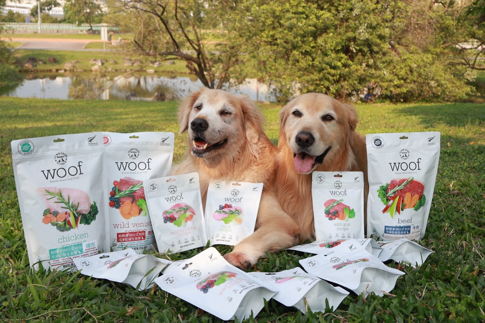 天然無穀凍乾狗糧推薦｜NZ Natural鮮開凍WOOF凍乾。紐西蘭凍乾生食、天然無穀高含肉量，挑嘴犬也愛吃！