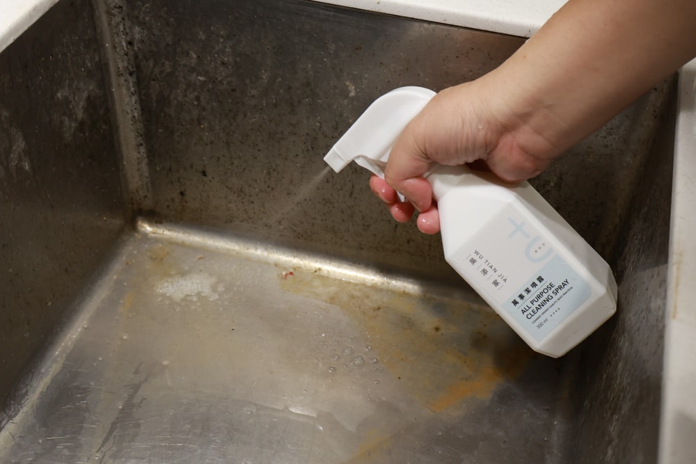 毛孩家庭清潔推薦｜吳添家植萃酵素清潔劑！從地板、空氣、織品一次搞定、天然無添加、全方位家庭清潔神隊友