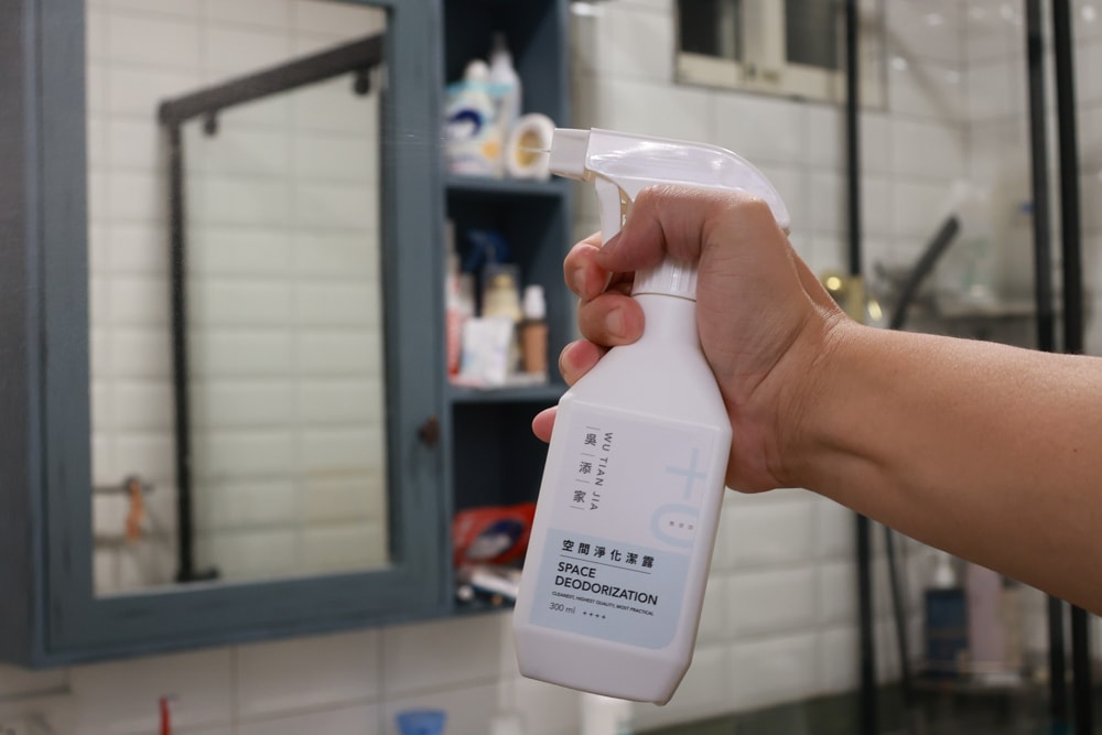 毛孩家庭清潔推薦｜吳添家植萃酵素清潔劑！從地板、空氣、織品一次搞定、天然無添加、全方位家庭清潔神隊友