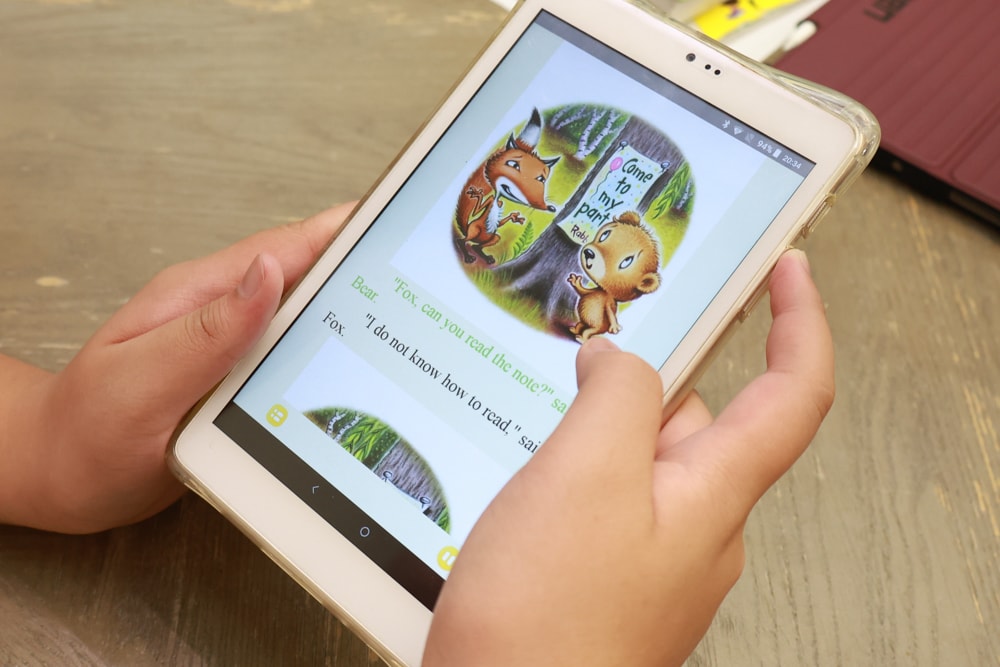 喜光全光譜 TIONE 光健康智慧全光譜LED護眼檯燈 底座款 | 真實使用心得、孩子讀書、拼樂高必備好光源、照亮閱讀學習好舒適! - 第17張圖 喜光全光譜 TIONE 光健康智慧全光譜LED護眼檯燈 底座款 | 真實使用心得、孩子讀書、拼樂高必備好光源、照亮閱讀學習好舒適!