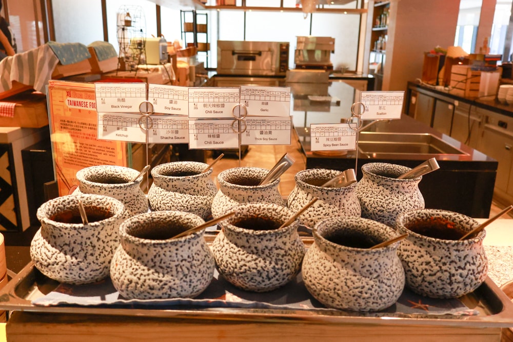 高雄住宿推薦｜高雄英迪格酒店。寵物住房專案開箱，近中央公園、捷運、美食購物都方便！