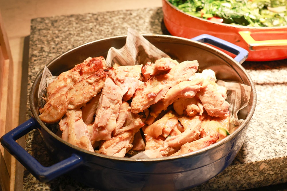 高雄住宿推薦｜高雄英迪格酒店。寵物住房專案開箱，近中央公園、捷運、美食購物都方便！