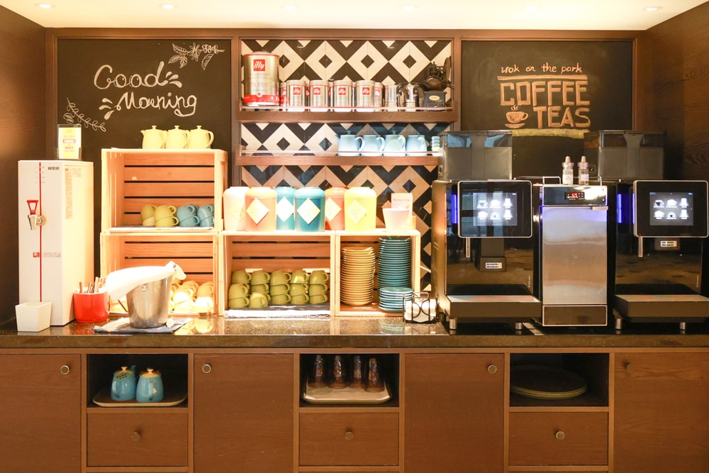 高雄住宿推薦｜高雄英迪格酒店。寵物住房專案開箱，近中央公園、捷運、美食購物都方便！