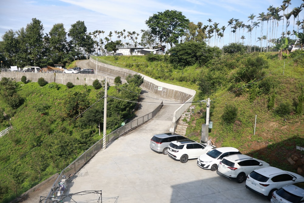 嘉義阿里山一卷石民宿日出雲海景觀民宿。泡腳體驗、寵物友善民宿、賞星星的絕美山居秘境