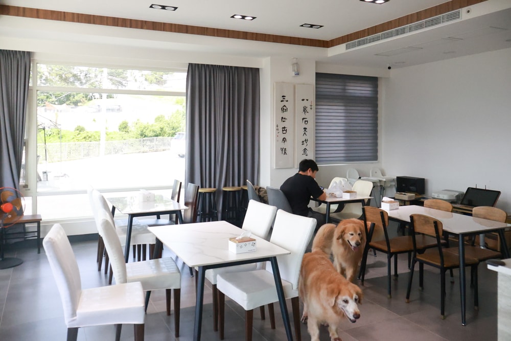 嘉義阿里山一卷石民宿日出雲海景觀民宿。泡腳體驗、寵物友善民宿、賞星星的絕美山居秘境