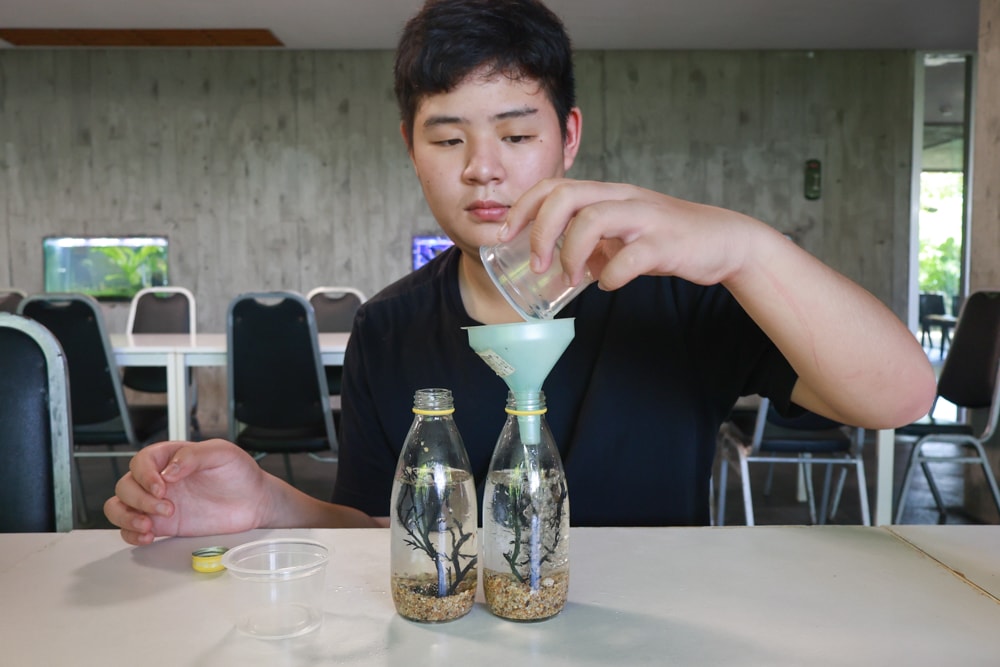 宜蘭員山勝洋休閒農場｜釣蝦DIY、水草火鍋、生態瓶體驗｜親子＋寵物友善半日遊推薦、宜蘭寵物友善景點推薦