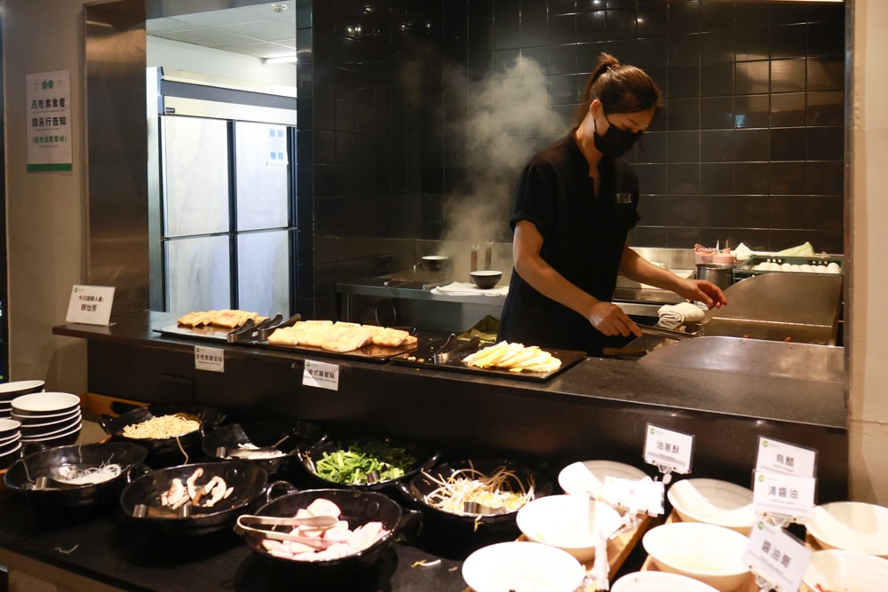嘉義住宿推薦｜嘉義觀止飯店開箱。寵物友善飯店 ×一泊三食 × 燒肉觀止、嘉義質感飯店首選！