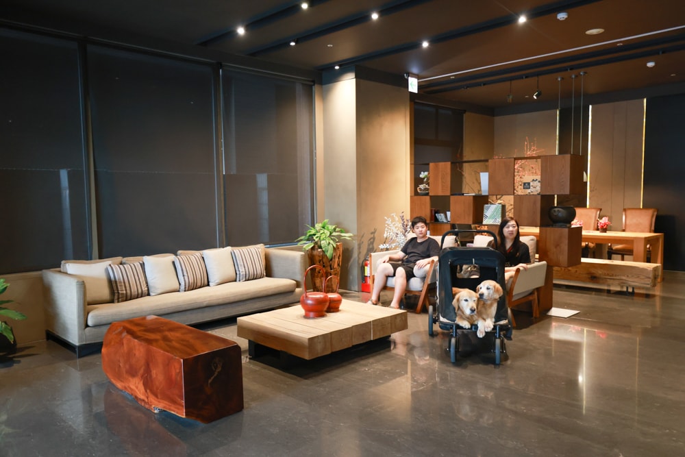 嘉義住宿推薦｜嘉義觀止飯店開箱。寵物友善飯店 ×一泊三食 × 燒肉觀止、嘉義質感飯店首選！