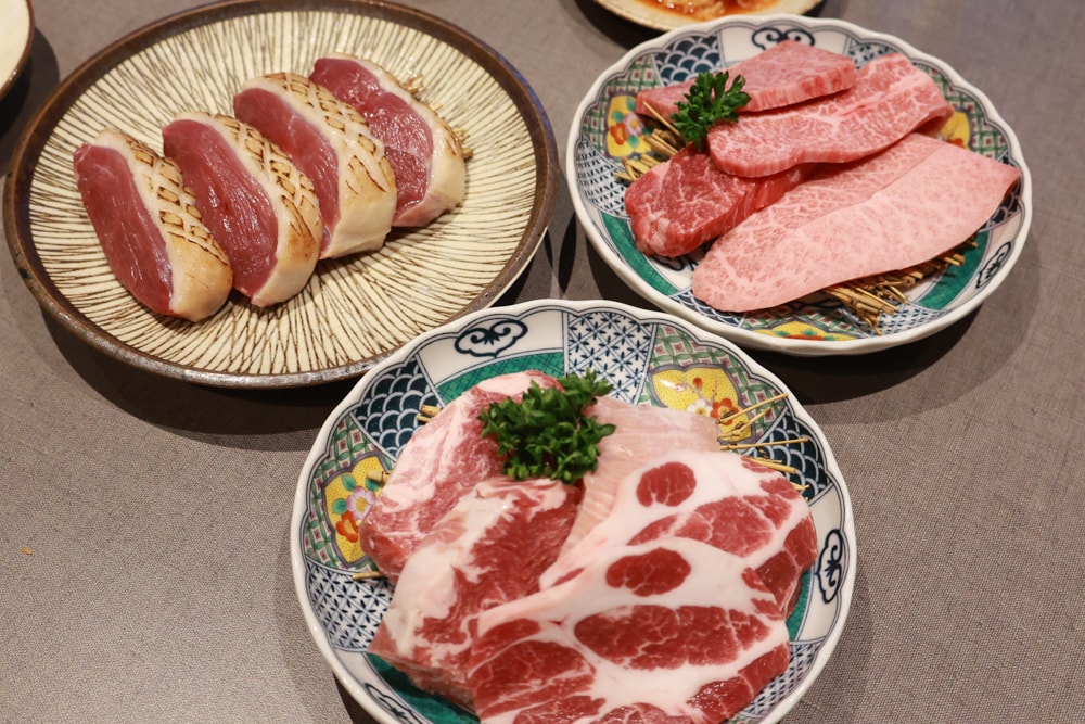 嘉義美食|觀止燒肉專人服務、高空夜景包廂、毛孩還有寵物餐一起吃大餐!!明太子飯、干貝炭燒必吃! - 第23張圖 嘉義美食|觀止燒肉專人服務、高空夜景包廂、毛孩還有寵物餐一起吃大餐!!明太子飯、干貝炭燒必吃!