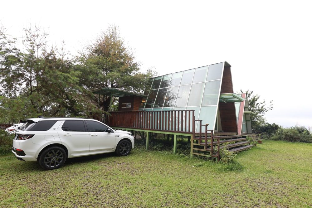 南投竹山|深山林內生態農場。星空玻璃屋、狩獵帳、太空艙、懶人露營全攻略、寵物友善住宿一次看! - 第9張圖 南投竹山|深山林內生態農場。星空玻璃屋、狩獵帳、太空艙、懶人露營全攻略、寵物友善住宿一次看!