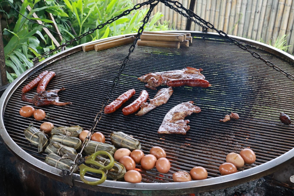 嘉義阿里山腳下景點｜逐鹿文創園區餵梅花鹿、看原民歌舞、鄒族文化、寵物友善景點、免費入園超充實！