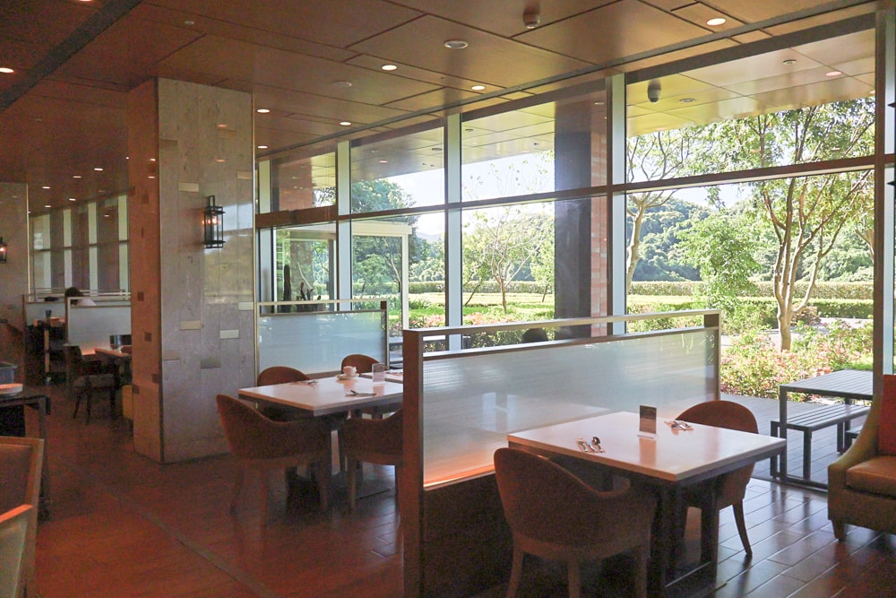 台北六福萬怡酒店｜台北寵物友善飯店、寵物房開箱、帶毛孩入住五星飯店、五星級萬豪飯店體系