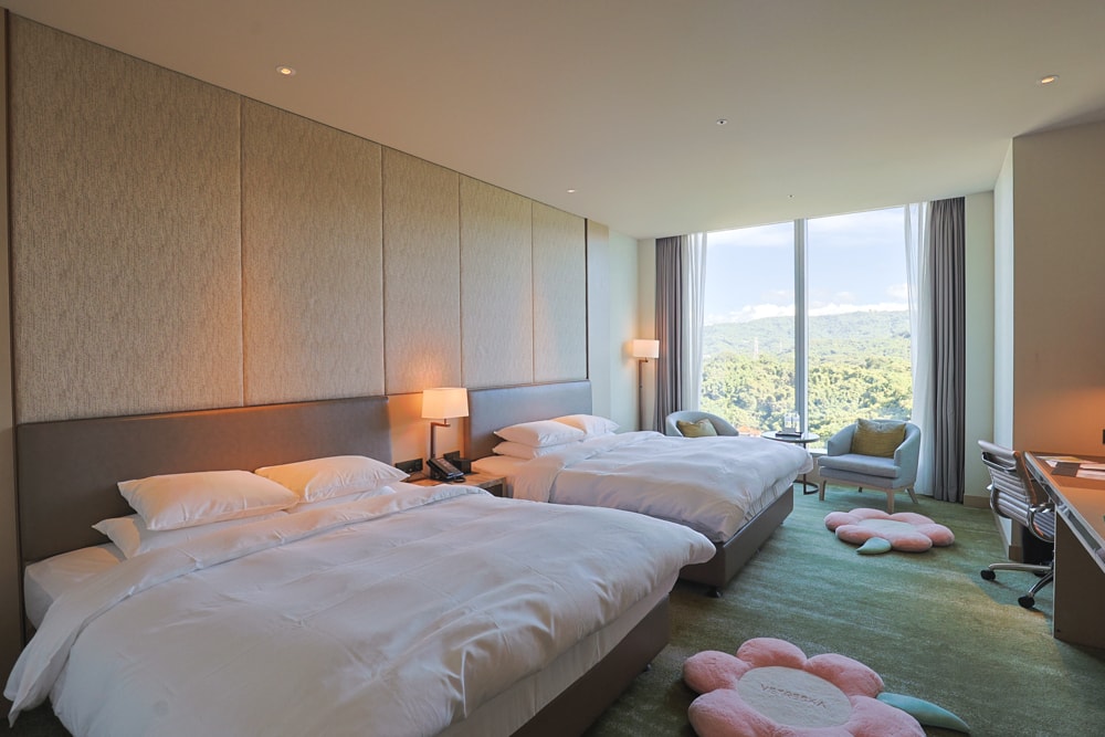 台北六福萬怡酒店｜台北寵物友善飯店、寵物房開箱、帶毛孩入住五星飯店、五星級萬豪飯店體系