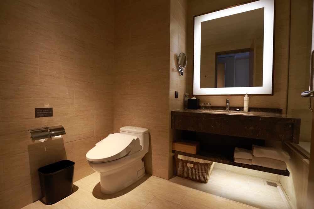 台北六福萬怡酒店｜台北寵物友善飯店、寵物房開箱、帶毛孩入住五星飯店、五星級萬豪飯店體系