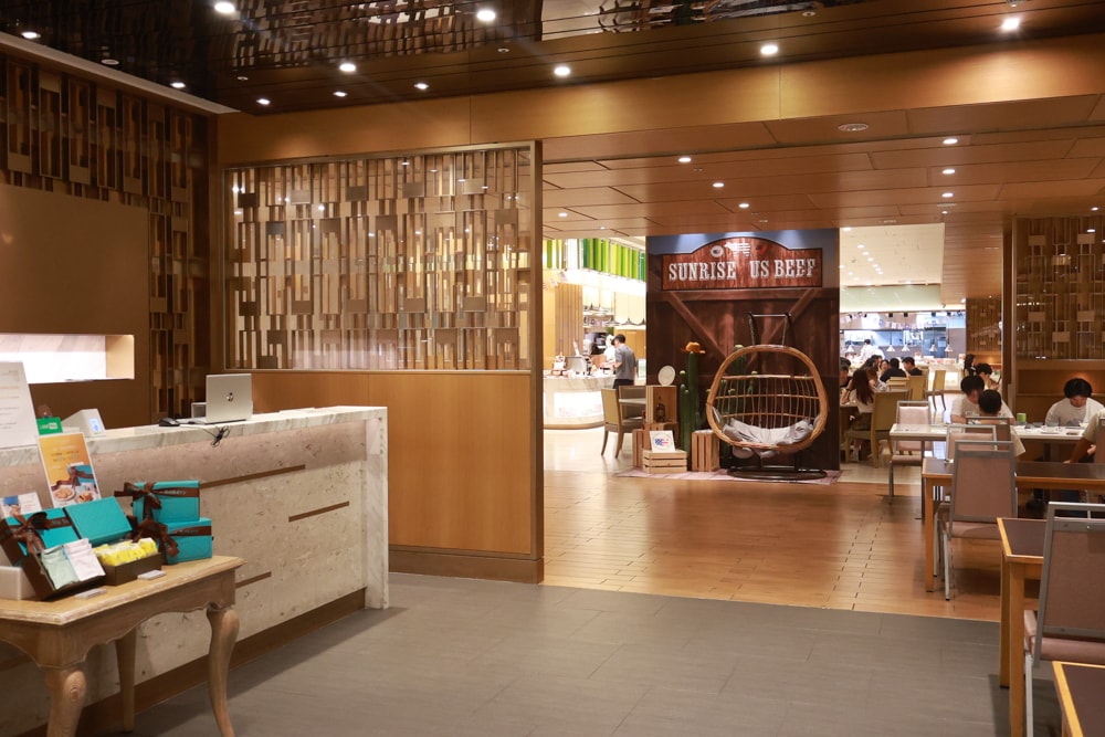 台北六福萬怡酒店｜台北寵物友善飯店、寵物房開箱、帶毛孩入住五星飯店、五星級萬豪飯店體系