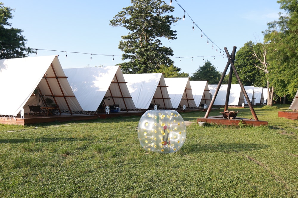 苗栗森林系寵物友善懶人露營|叢林開始Glamping 苗栗店。一泊四食、流體兔DIY、網美帳篷、寵物友善、露天泳池 - 第4張圖 苗栗森林系寵物友善懶人露營|叢林開始Glamping 苗栗店。一泊四食、流體兔DIY、網美帳篷、寵物友善、露天泳池
