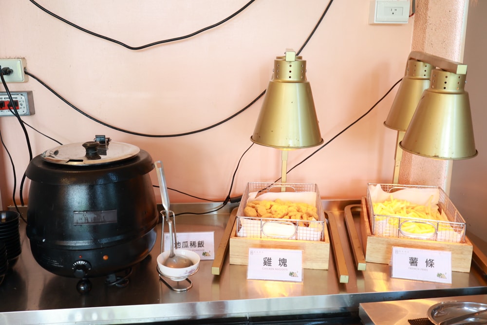 苗栗森林系寵物友善懶人露營|叢林開始Glamping 苗栗店。一泊四食、流體兔DIY、網美帳篷、寵物友善、露天泳池 - 第64張圖 苗栗森林系寵物友善懶人露營|叢林開始Glamping 苗栗店。一泊四食、流體兔DIY、網美帳篷、寵物友善、露天泳池