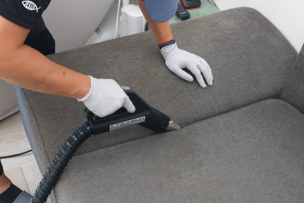 懶人除蟎 沙發・床墊・地毯清洗專家｜孩子過敏、狗狗掉毛，選擇懶人除蟎！床墊沙發地毯全清一次搞定！