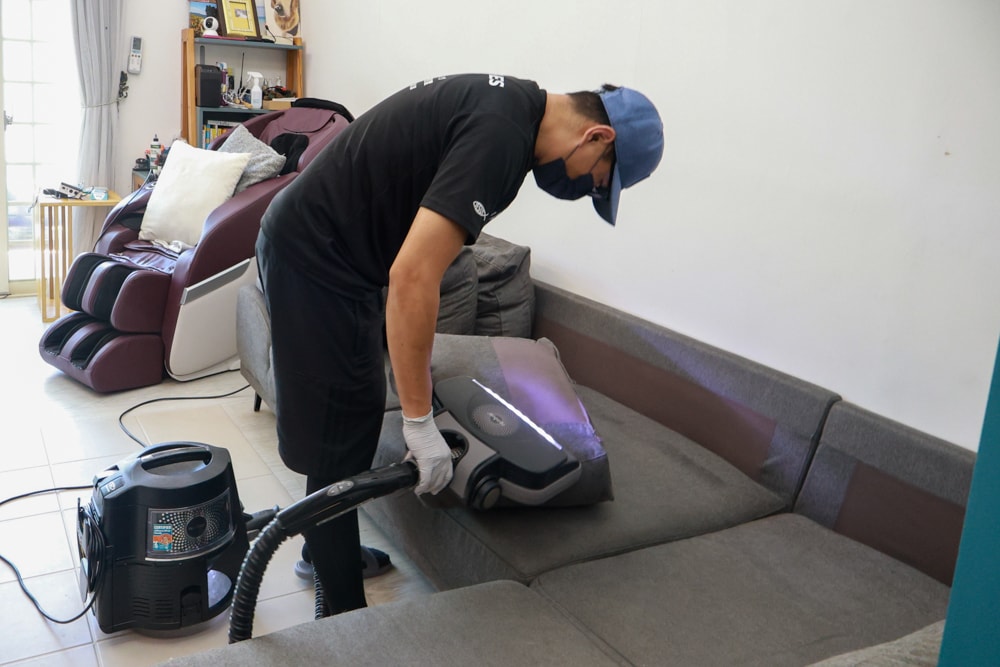 懶人除蟎 沙發・床墊・地毯清洗專家｜孩子過敏、狗狗掉毛，選擇懶人除蟎！床墊沙發地毯全清一次搞定！