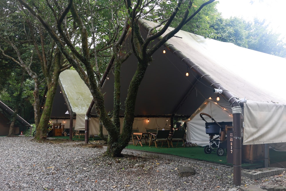 蟬說:暖硫|台北陽明山懶人露營一泊三食。火山溫泉、草山冰茶野餐、森林帳篷、夜間風呂、台北寵物友善住宿 - 第23張圖 蟬說:暖硫|台北陽明山懶人露營一泊三食。火山溫泉、草山冰茶野餐、森林帳篷、夜間風呂、台北寵物友善住宿