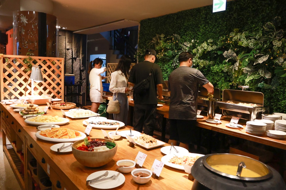 蟬說:暖硫|台北陽明山懶人露營一泊三食。火山溫泉、草山冰茶野餐、森林帳篷、夜間風呂、台北寵物友善住宿 - 第38張圖 蟬說:暖硫|台北陽明山懶人露營一泊三食。火山溫泉、草山冰茶野餐、森林帳篷、夜間風呂、台北寵物友善住宿