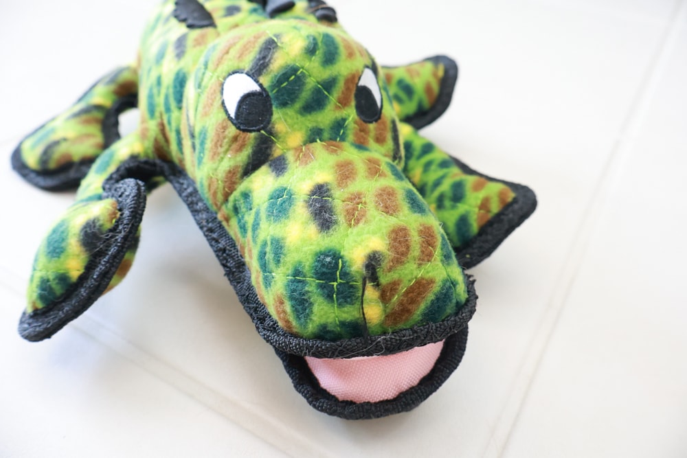 狗狗耐咬玩具推薦|美國TUFFY拉扯拔河玩具。七層加強設計、破壞王救星、超耐咬!玩水也OK! - 第5張圖 狗狗耐咬玩具推薦|美國TUFFY拉扯拔河玩具。七層加強設計、破壞王救星、超耐咬!玩水也OK!