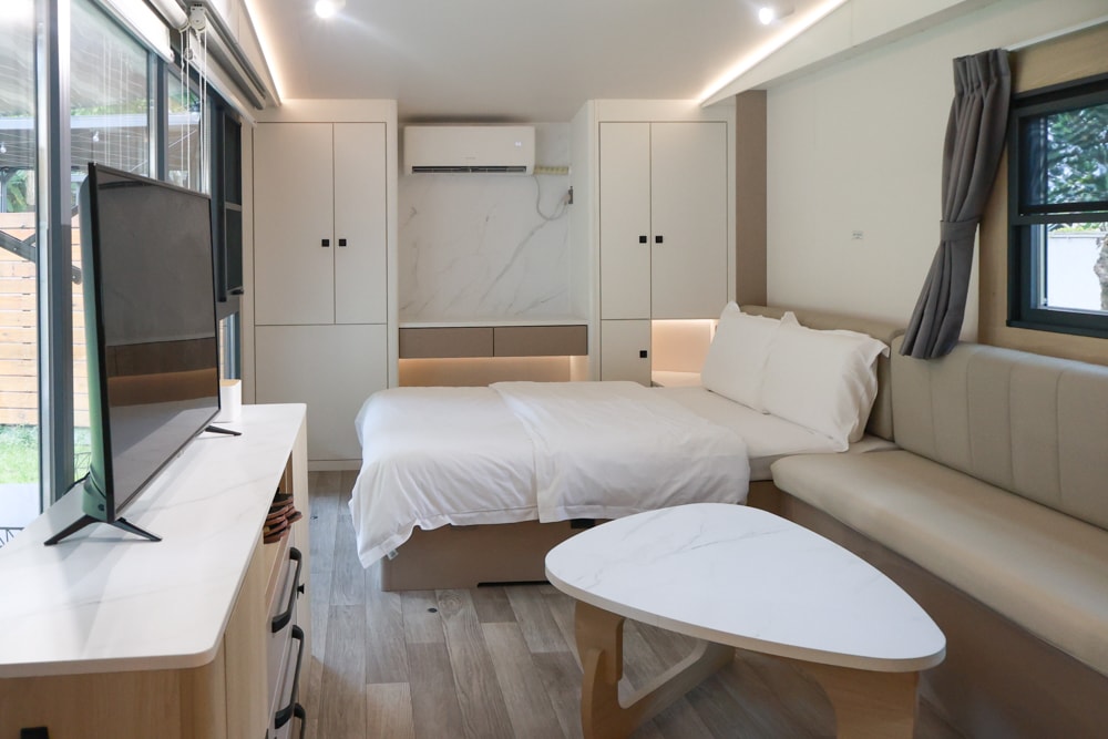 日月潭最Chill的寵物友善住宿｜陌野露營車驛站、寵物友善露營車、免搭帳豪華露營、南投寵物友善住宿