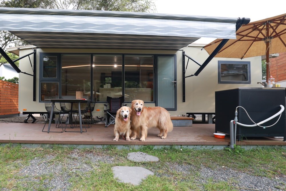 日月潭最Chill的寵物友善住宿｜陌野露營車驛站、寵物友善露營車、免搭帳豪華露營、南投寵物友善住宿