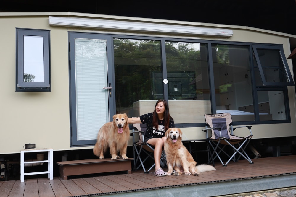 日月潭最Chill的寵物友善住宿｜陌野露營車驛站、寵物友善露營車、免搭帳豪華露營、南投寵物友善住宿