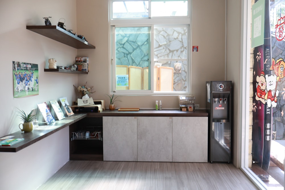 日月潭最Chill的寵物友善住宿｜陌野露營車驛站、寵物友善露營車、免搭帳豪華露營、南投寵物友善住宿