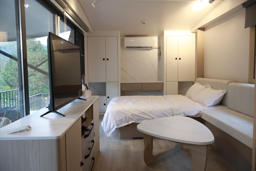 日月潭最Chill的寵物友善住宿｜陌野露營車驛站、寵物友善露營車、免搭帳豪華露營、南投寵物友善住宿