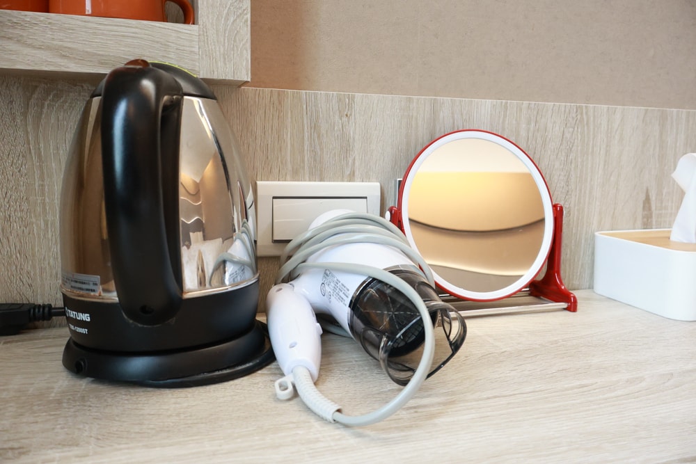 宜蘭礁溪住宿｜礁溪青池人文温泉旅店。宜蘭寵物友善飯店、大湯池、大床鋪，還能攜帶寵物入住！