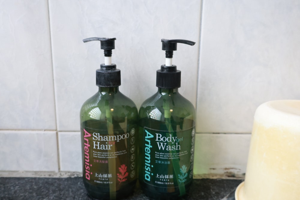 宜蘭礁溪住宿｜礁溪青池人文温泉旅店。宜蘭寵物友善飯店、大湯池、大床鋪，還能攜帶寵物入住！