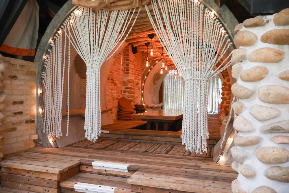 苗栗卓蘭最頂級豪華露營|橘舍三食奢華Glamping。一泊三食 × 寵物友善 × 波西米亞風神殿帳 × 手作果醬× 柴燒無菜單晚餐 - 第40張圖 苗栗卓蘭最頂級豪華露營|橘舍三食奢華Glamping。一泊三食 × 寵物友善 × 波西米亞風神殿帳 × 手作果醬× 柴燒無菜單晚餐