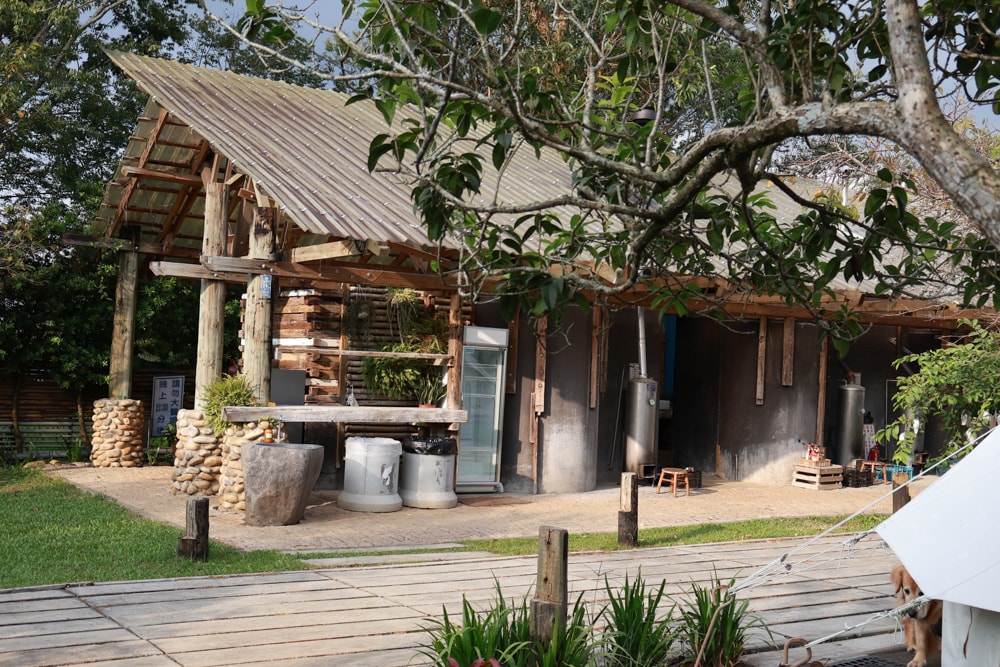 苗栗卓蘭最頂級豪華露營|橘舍三食奢華Glamping。一泊三食 × 寵物友善 × 波西米亞風神殿帳 × 手作果醬× 柴燒無菜單晚餐 - 第27張圖 苗栗卓蘭最頂級豪華露營|橘舍三食奢華Glamping。一泊三食 × 寵物友善 × 波西米亞風神殿帳 × 手作果醬× 柴燒無菜單晚餐