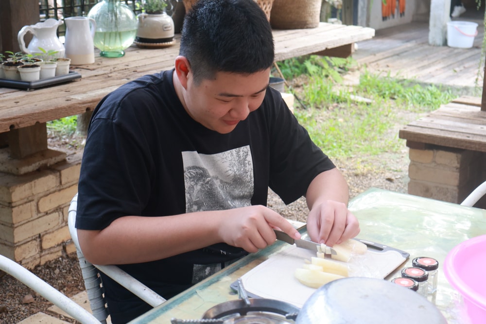 苗栗卓蘭最頂級豪華露營|橘舍三食奢華Glamping。一泊三食 × 寵物友善 × 波西米亞風神殿帳 × 手作果醬× 柴燒無菜單晚餐 - 第29張圖 苗栗卓蘭最頂級豪華露營|橘舍三食奢華Glamping。一泊三食 × 寵物友善 × 波西米亞風神殿帳 × 手作果醬× 柴燒無菜單晚餐