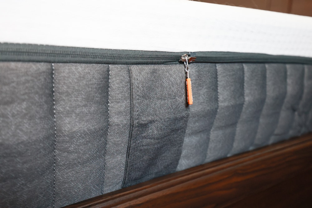 德國Emma石墨烯黑鑽床墊德國Emma床墊＋Diamond 黑鑽石記憶枕｜抗干擾＋透氣涼感＋冬暖夏涼的五層獨立筒記憶棉獨立筒，打造五星級好眠