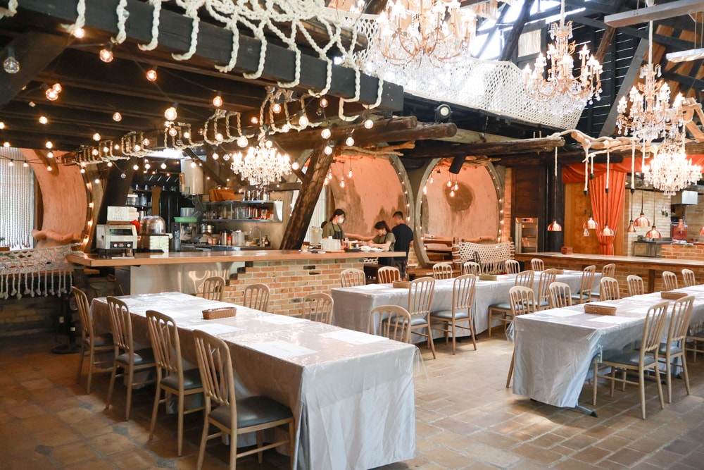 苗栗卓蘭美食|橘舍三食山里廚房。寵物友善景觀餐廳、義式料理午餐推薦、沒有住宿也能享用Josper柴燒料理 - 第10張圖