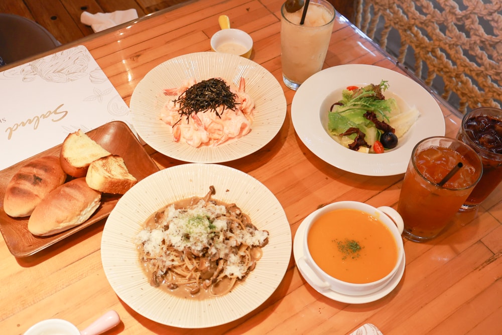 苗栗卓蘭美食|橘舍三食山里廚房。寵物友善景觀餐廳、義式料理午餐推薦、沒有住宿也能享用Josper柴燒料理 - 第19張圖