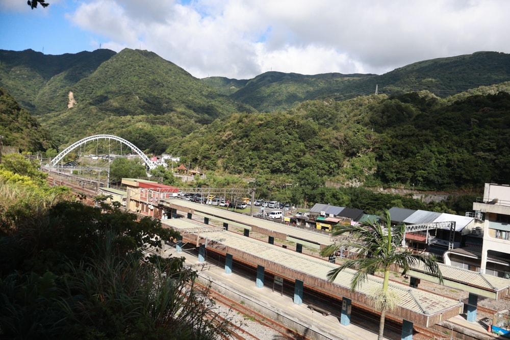 新北瑞芳｜猴硐貓村一日小旅行。貓奴必訪的療癒景點、🚫不要帶狗❗️避免造成貓咪驚嚇、🚫禁止餵食貓咪❗️