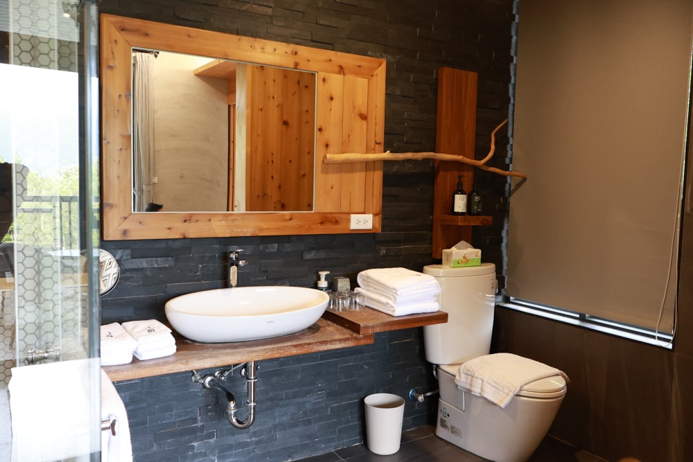 南投日月潭秘境住宿|八番私人住宅。隱身在日月潭森林系設計民宿、寵物友善民宿、感受最純粹最靜謐的日月潭住宿 - 第31張圖 南投日月潭秘境住宿|八番私人住宅。隱身在日月潭森林系設計民宿、寵物友善民宿、感受最純粹最靜謐的日月潭住宿