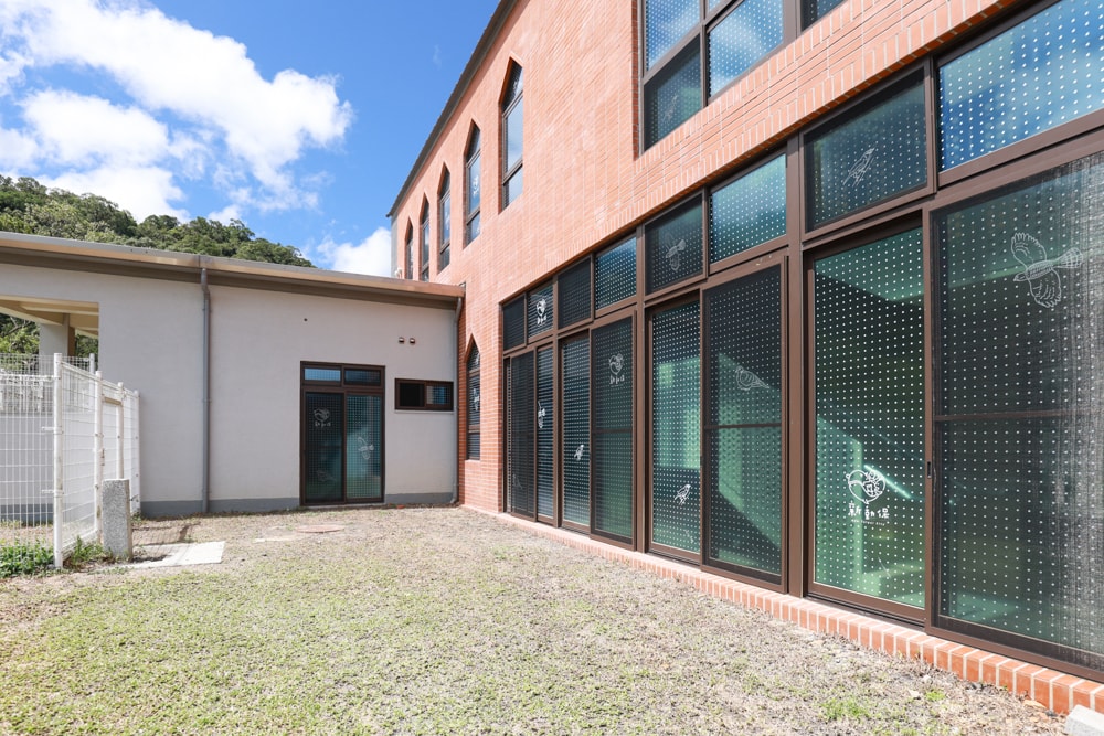 新北瑞芳動物之家參訪心得|顛覆想像的毛孩天堂!像寵物飯店一樣的收容所、原來「收容所」也能這麼美 ❤️ - 第13張圖 新北瑞芳動物之家參訪心得|顛覆想像的毛孩天堂!像寵物飯店一樣的收容所、原來「收容所」也能這麼美 ❤️