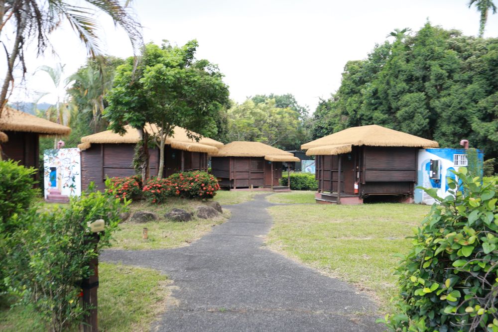 南投竹山海盜村｜一泊四食包棟住宿體驗。寵物友善親子樂園、一泊四食、VR飛船、氣墊樂園、烤肉派對一次玩到底